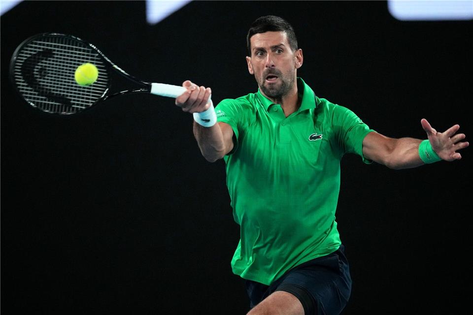novak djokovic schweigt nach dem überraschenden sieg von draper und hält sich mit kommentaren zurück.