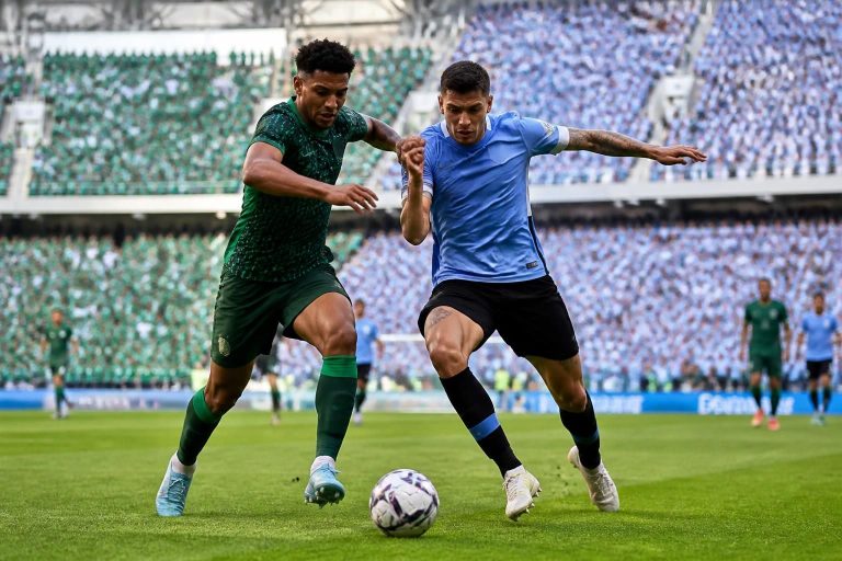erfahren sie die aktuellen wm-prognosen und chancen im spiel zwischen saudi-arabien und uruguay. analysen, statistiken und expertenmeinungen zur spannenden begegnung.